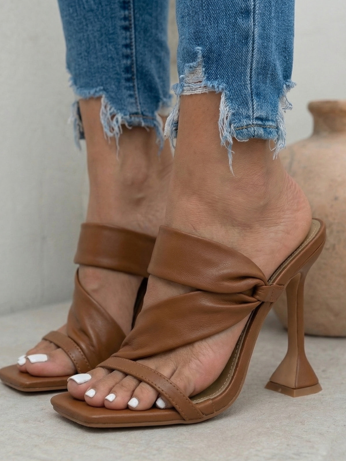 #color_brown
